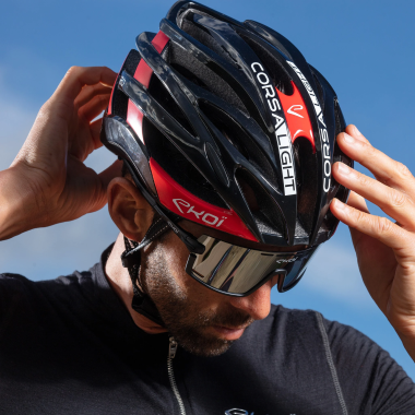 Kask Ekoi Corsa Light Czarny Czerwony