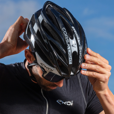 Kask Ekoi Corsa Light Czarny Biały